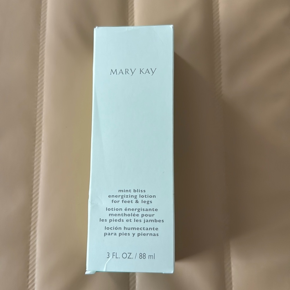 Mary Kay Mint Bliss Energizing Lotion For Feet And Legs Brand New